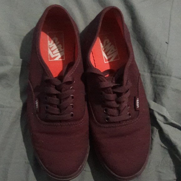 vans monotone authentic lo pro